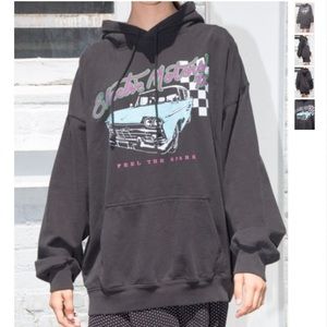 BRANDY MELVILLE CHRISTY ELECTRIC MOTORS 72' HOODIE